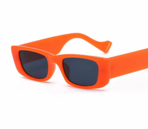 Read more about the article <strong>Summer Sun Protection: A Guide to Beach Sunglasses</strong>