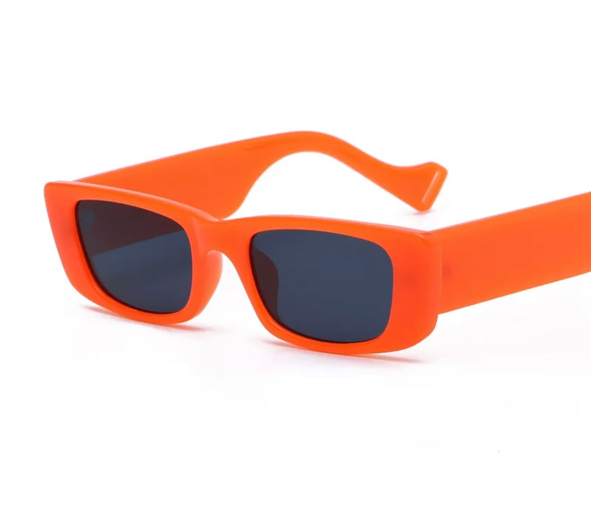 You are currently viewing <strong>Summer Sun Protection: A Guide to Beach Sunglasses</strong>