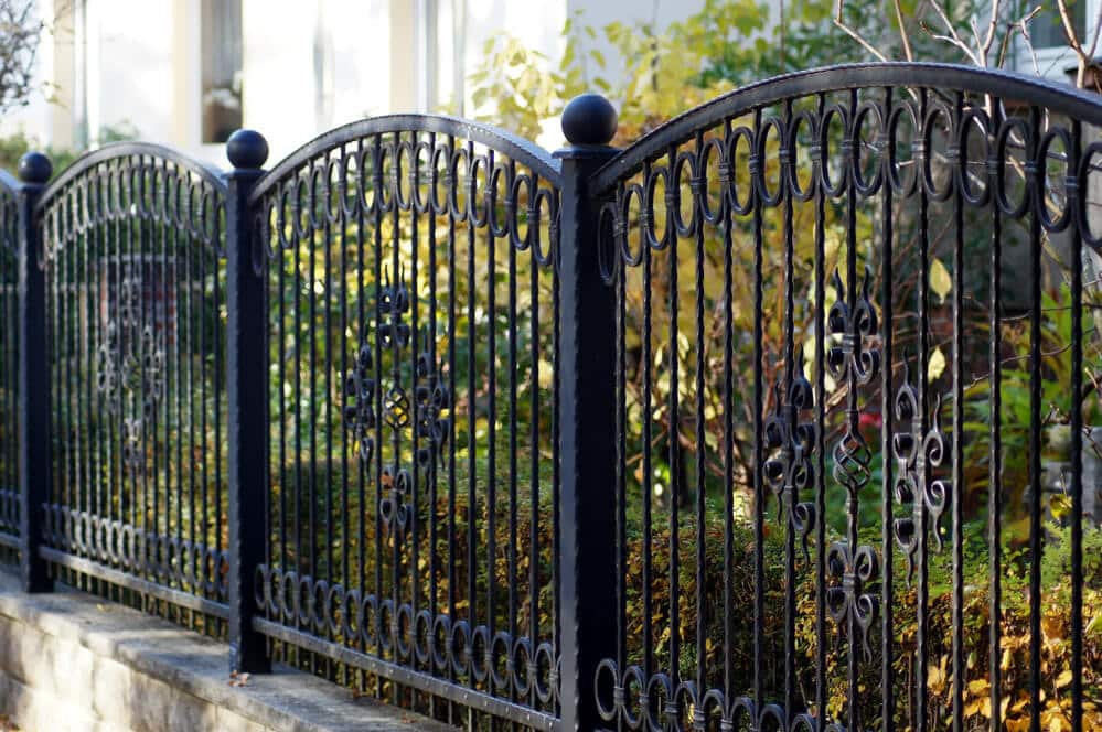 Read more about the article The Elegance of Wrought Iron Gates and the Expertise of Fence Installation Services