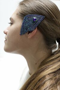 Read more about the article Everything You Need to Know About the Triple Angle Claw Hair Clip